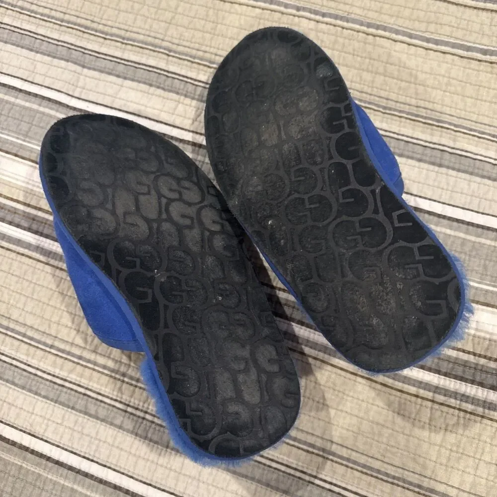 Man's Slippers UGG Scuff Logo Size 8